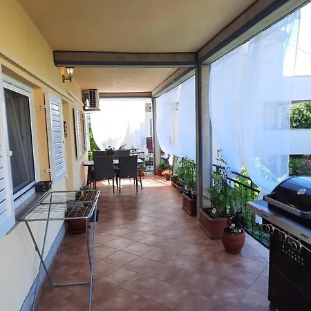 Apartman Krmpotic Appartement Selce